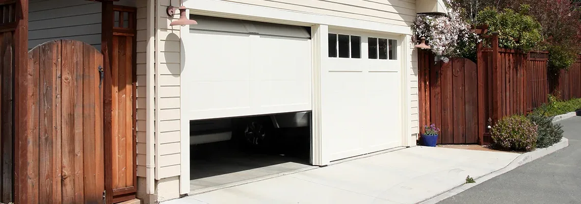 Repair Garage Door Won't Close Light Blinks in Homer Glen, Illinois